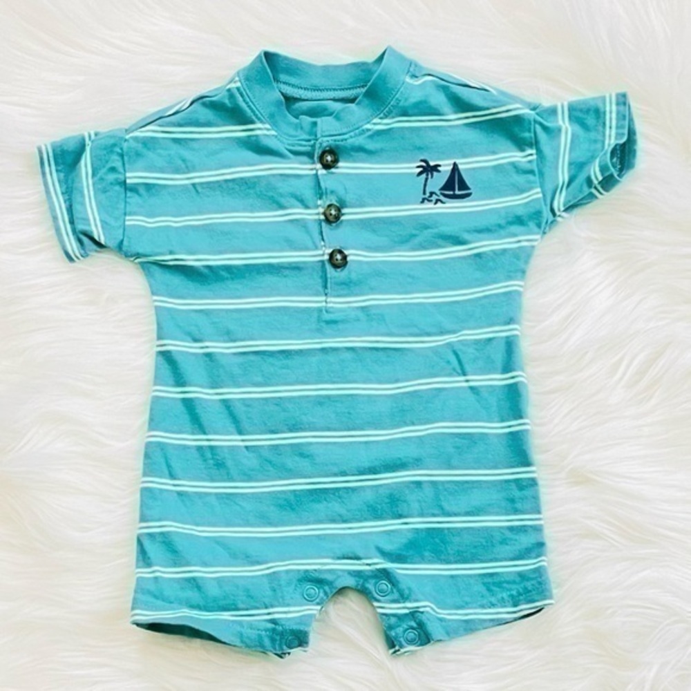 Carter’s Baby Romper Size 3 Months